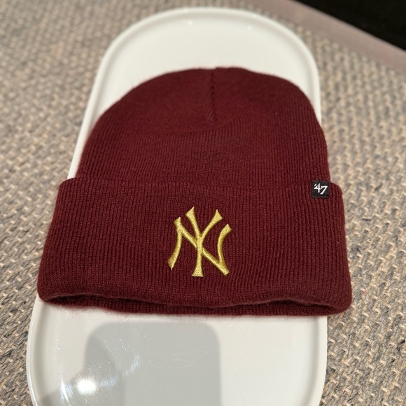 ‘47 Brand Maroon Beanie with Gold NY Logo Unisex - Picture 1 of 5